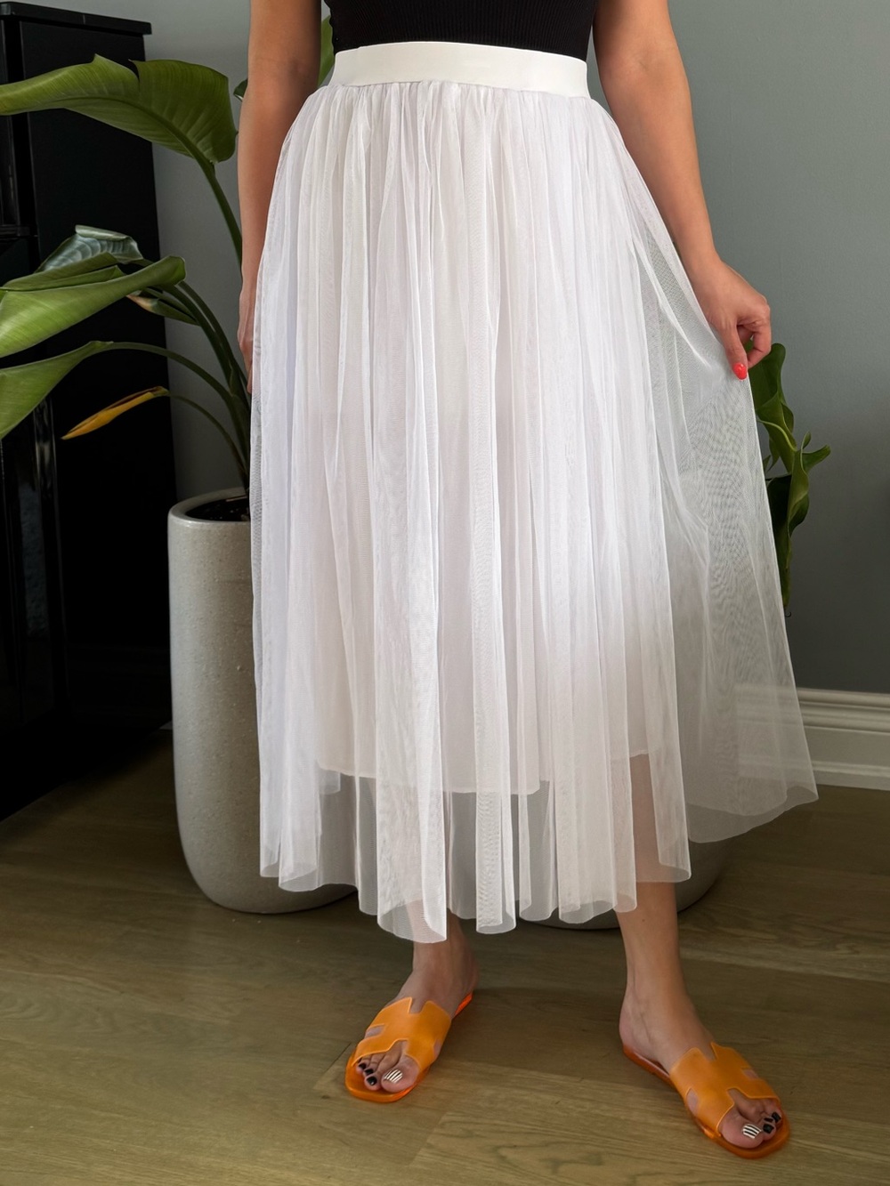 Classic White Maxi Tulle Skirt with Elastic Waist